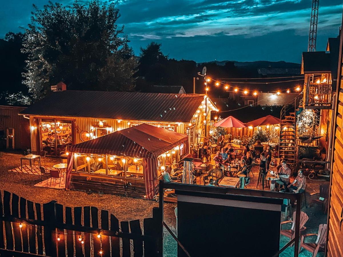 Auberge Mandala Saint Mathieu Du Parc Zewnętrze zdjęcie