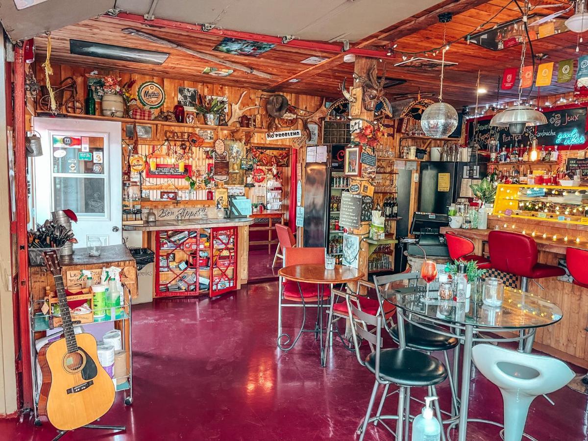 Auberge Mandala Saint Mathieu Du Parc Zewnętrze zdjęcie