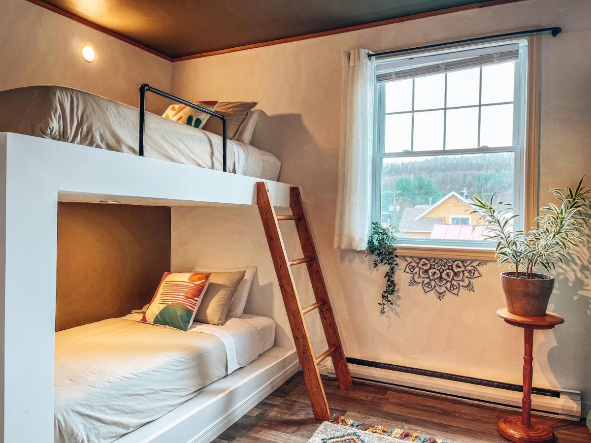 Auberge Mandala Saint Mathieu Du Parc Zewnętrze zdjęcie