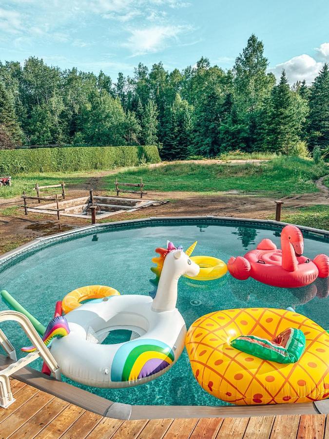Auberge Mandala Saint Mathieu Du Parc Zewnętrze zdjęcie